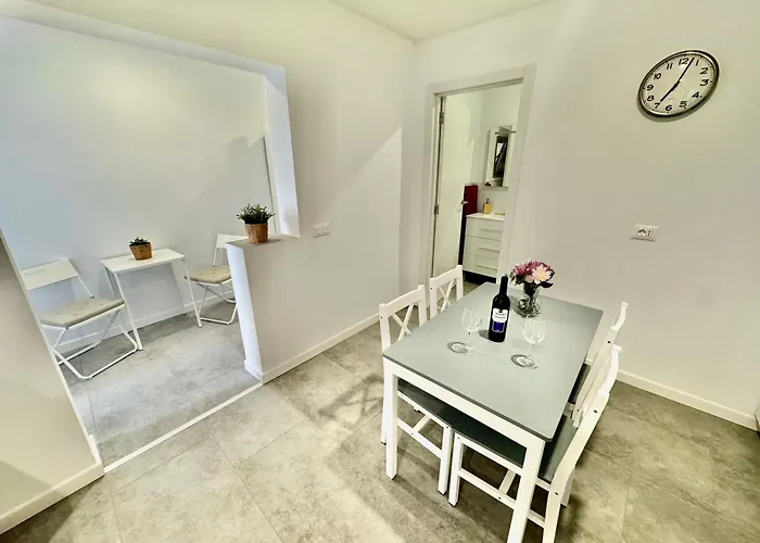 La Cueva Del Pardelo Apartment *